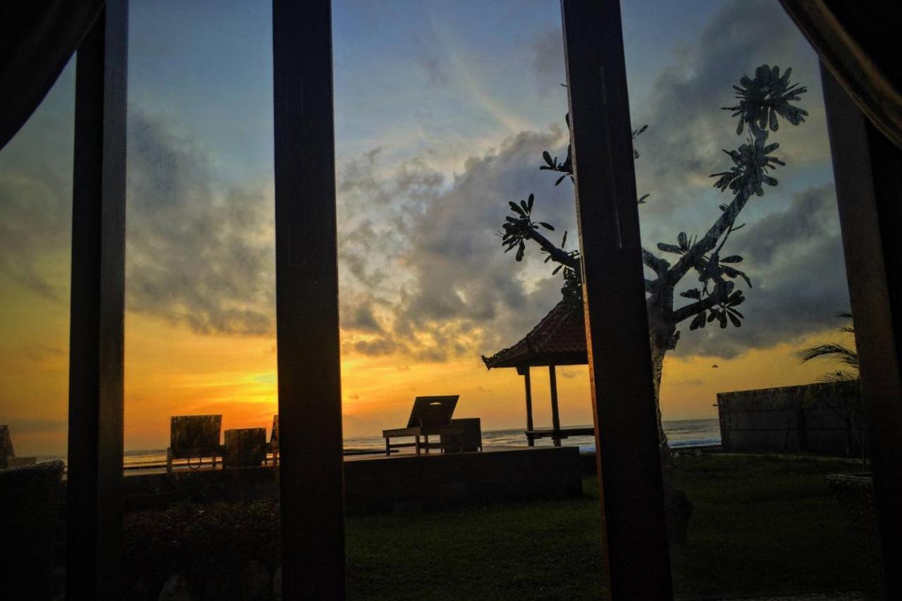 Cave Beach Bungalow Semaya 외부 사진