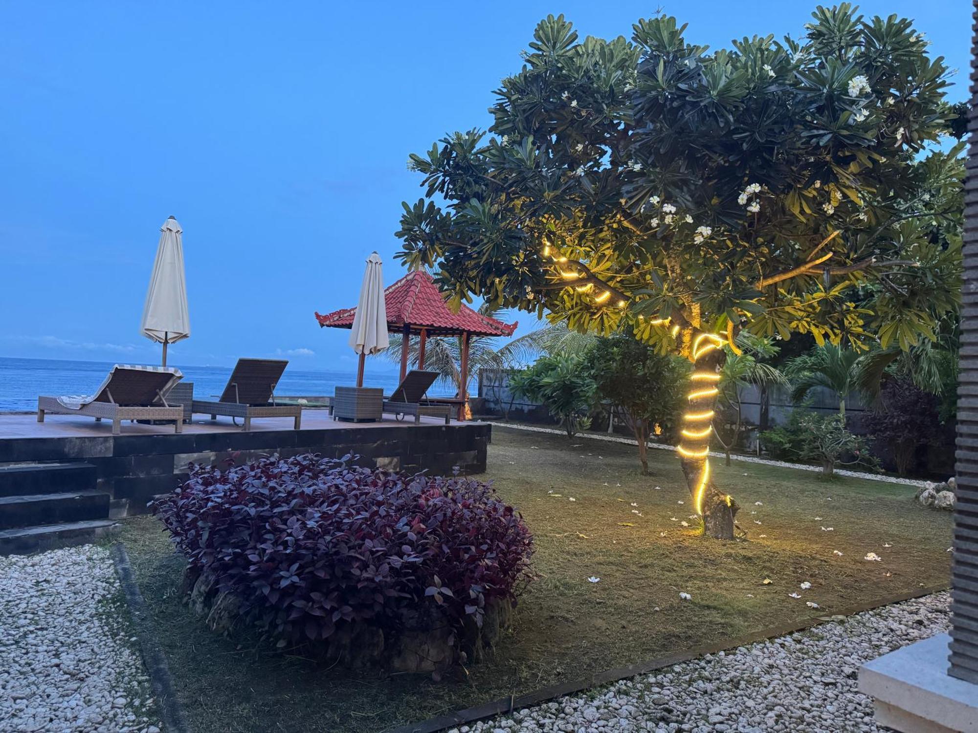 Cave Beach Bungalow Semaya 외부 사진